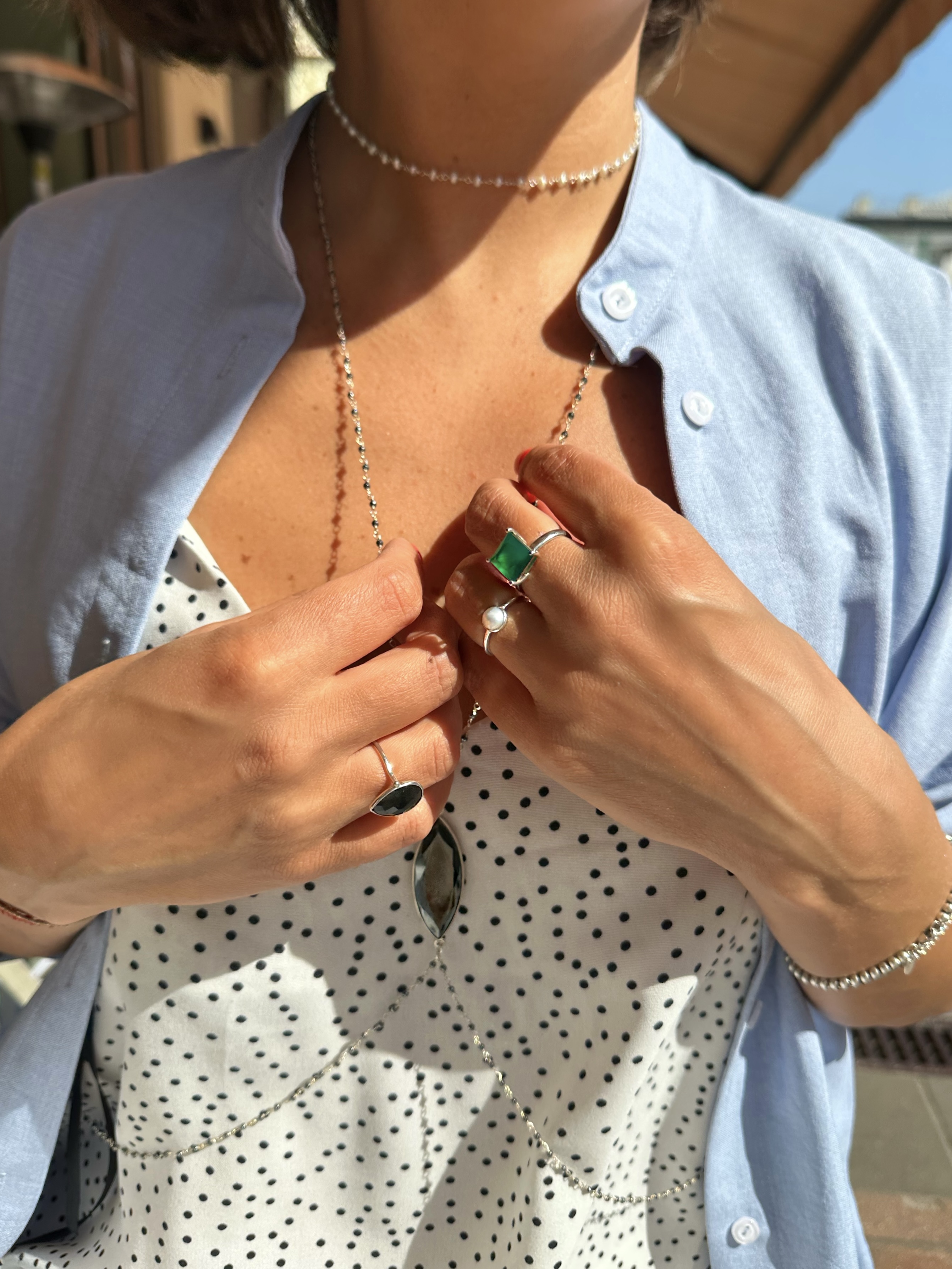 Кольцо «Сила Женственности» с зеленым ониксом в серебре от магазина LunaLu