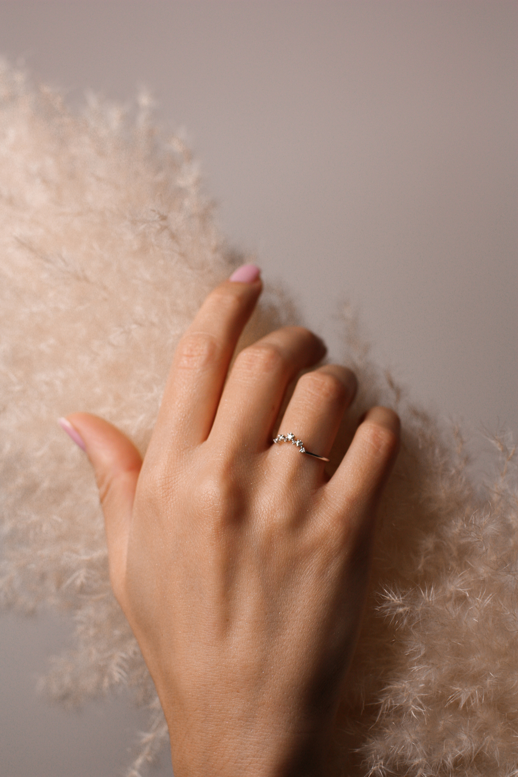 Золотое кольцо "Арка" с бриллиантами от магазина LunaLu