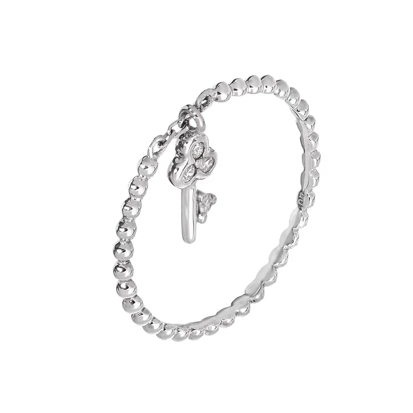 Кольцо с ключиком из белого золота с бриллиантами от магазина LunaLu