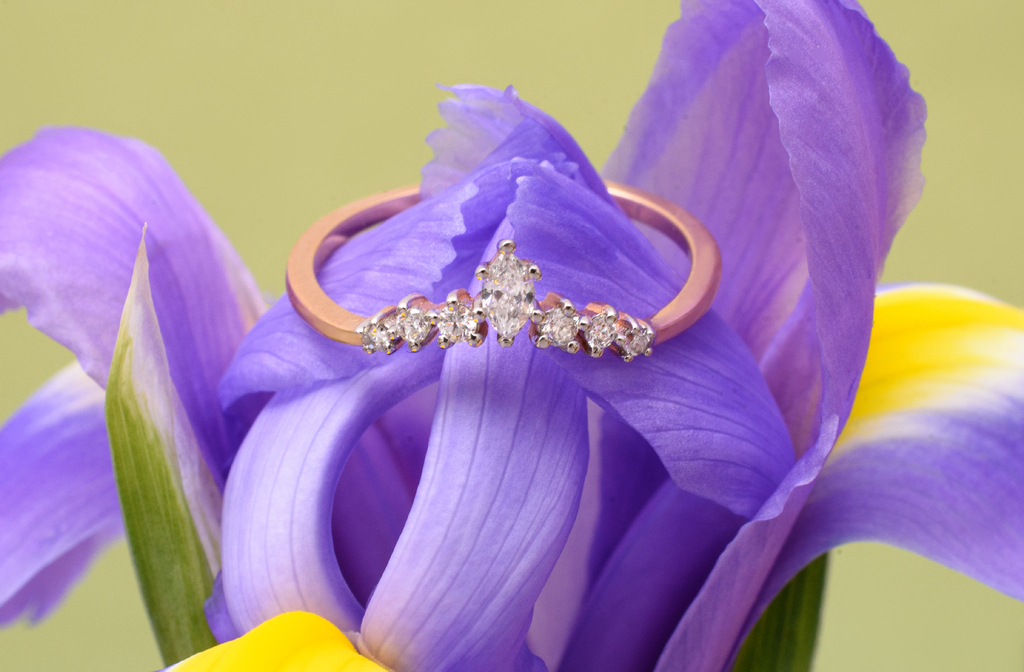 Кольцо золотое с бриллиантами "Диадема" от магазина LunaLu